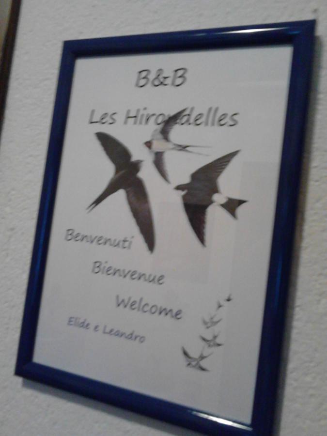 Les Hirondelles Bed & Breakfast Fenis Dış mekan fotoğraf